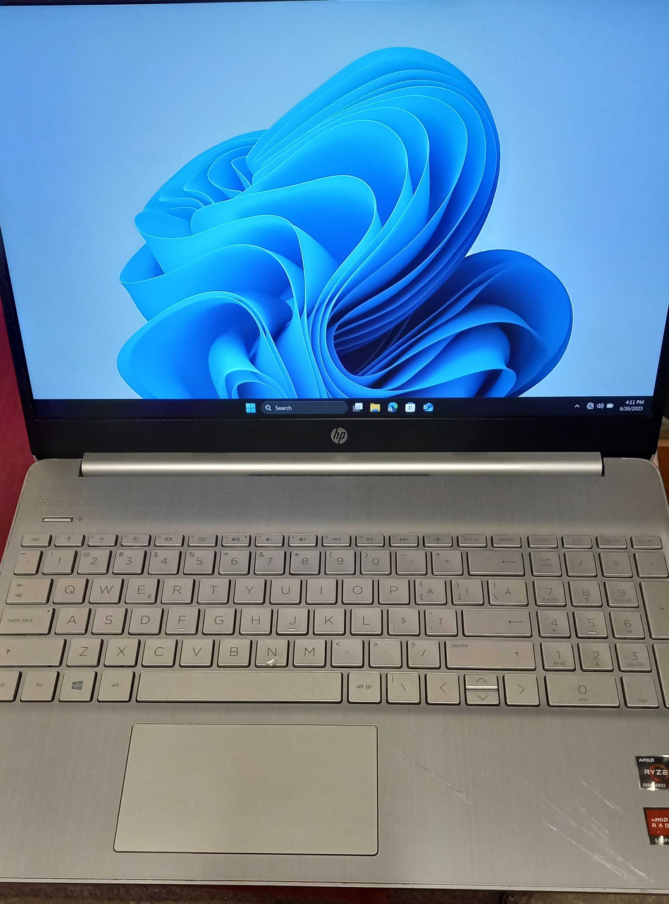 Laptop HP 15S AMD Ryzen 3 5300U