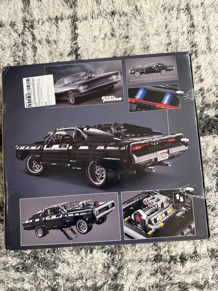 Конструктор Technik Dodge Challenger 1077 части за сглобяване