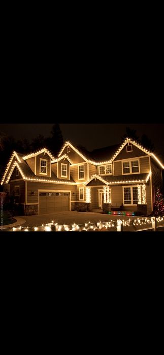 Montez Lumini de Crăciun