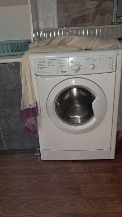 Продам стиральную машинку