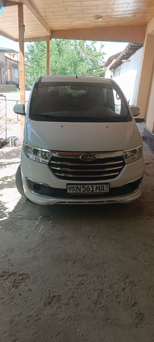 Jac m3 8местолик