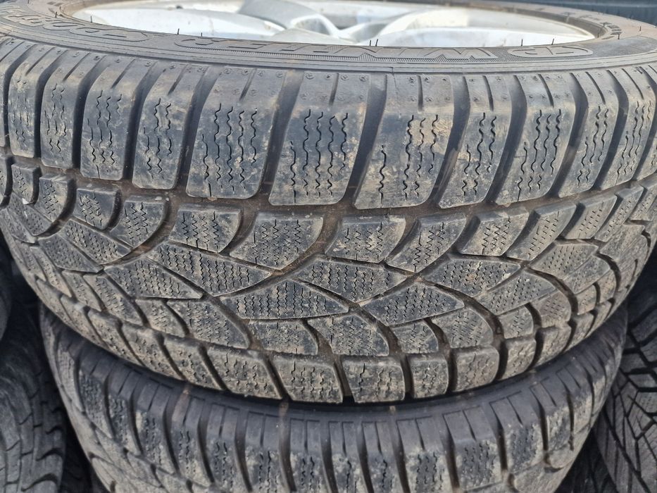 Гуми с Джанти за Audi A8 235/50 R19 Dunlop dot 2022