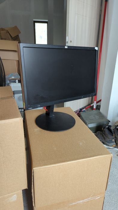 Monitor Hp ZR22W - 21,5" wide cu 4 usb-uri