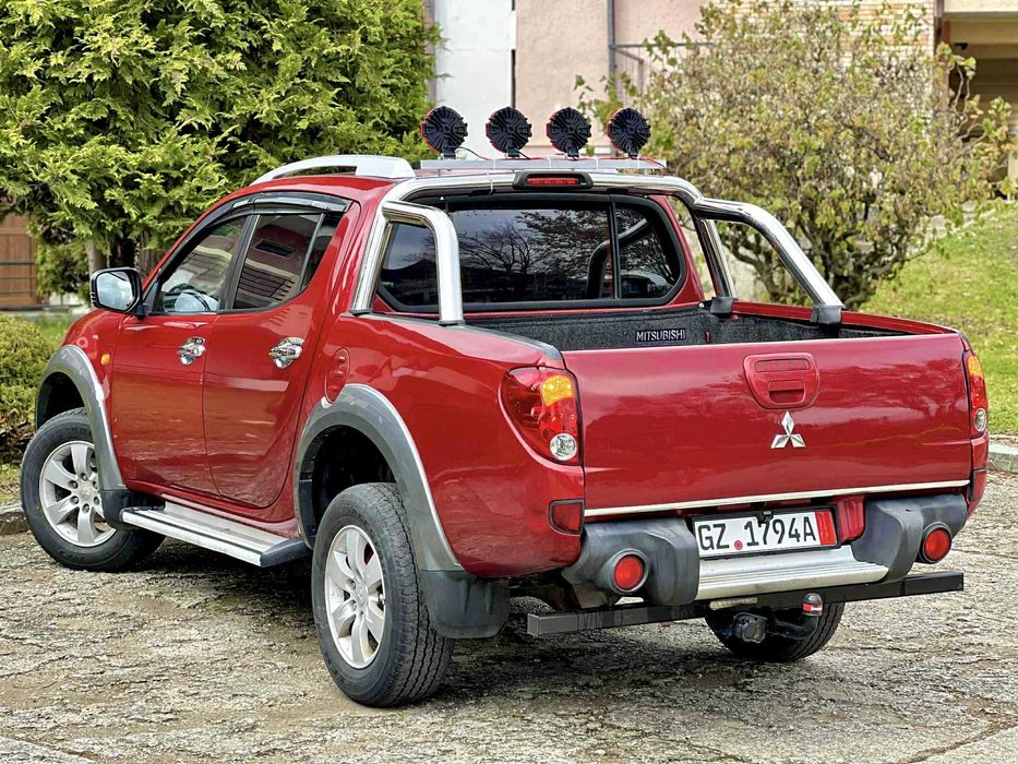 - IMPECABIL Mitsubishi L200 2.5Di-D178cp TRITON EDITION Full