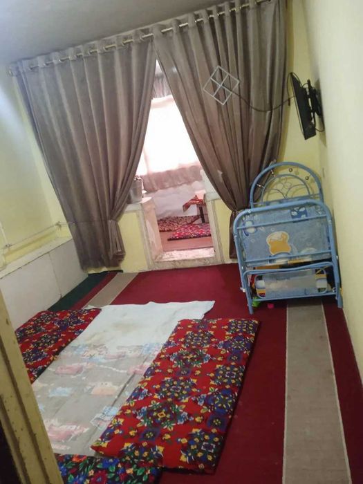 Дом сотилади Катта Курган шахарда 3-хона бешинчи етаж.улитца Амур Темр