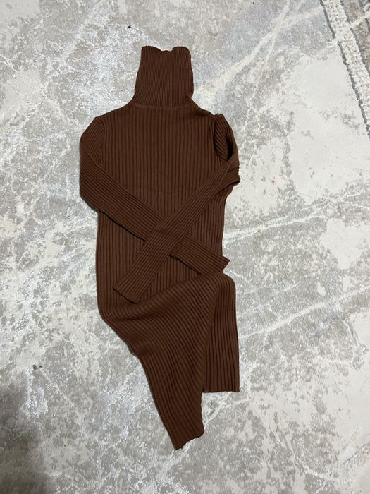 Платье в обтяжку теплая зимняя