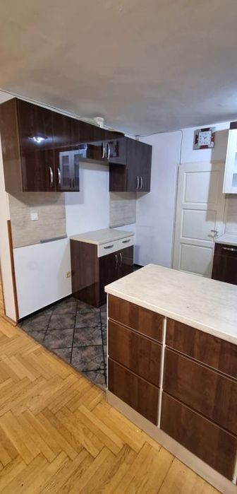 Дава се под наем Многостаен апартамент в София, Борово - 200 кв.м за 1200 € - Снимка #1