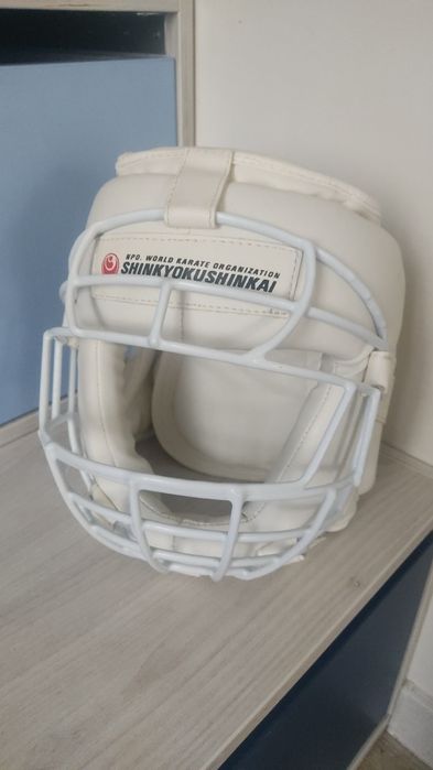 Шлем для каратиста