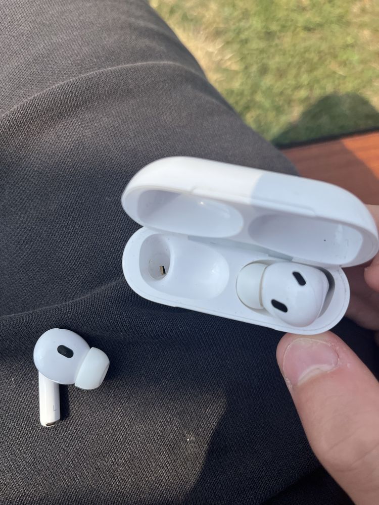 Air pods gen 2 pro