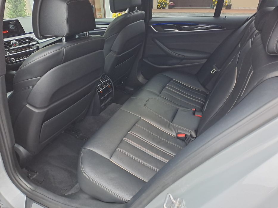 BMW 520d G30 Trapă HUD Sport Line