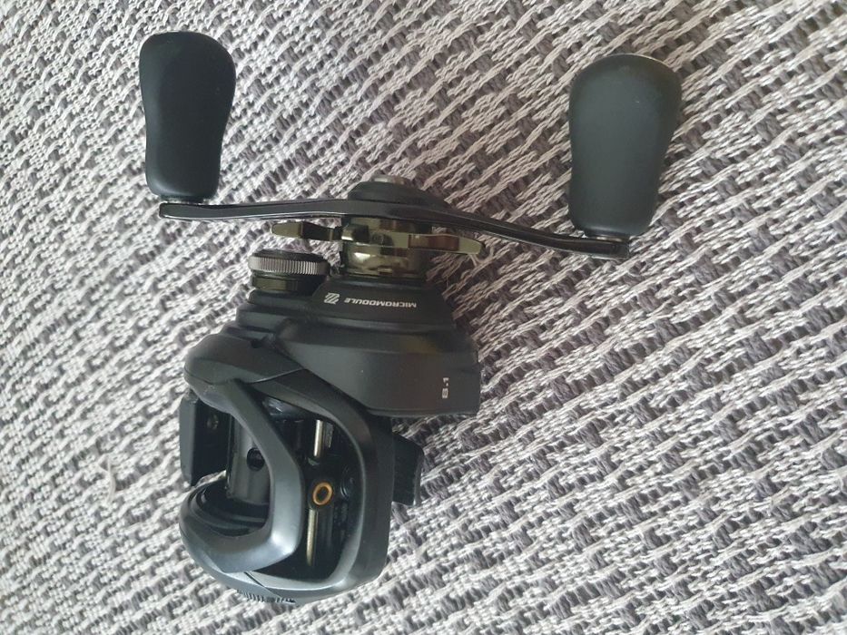 Vand mulineta multiplicator Shimano Curado MGL 71xg LH