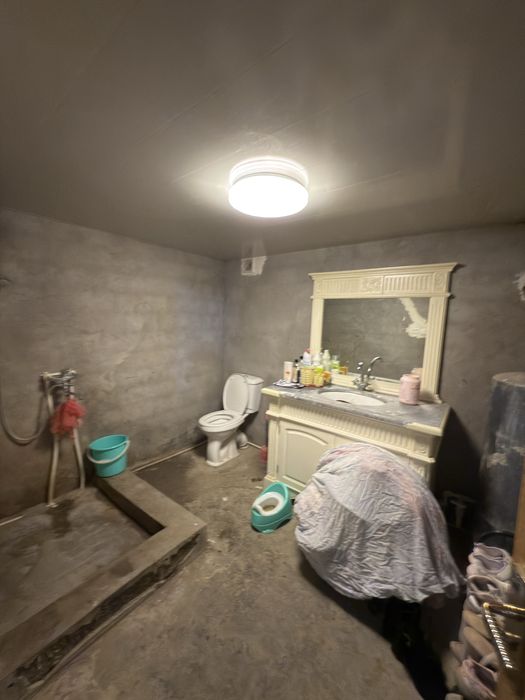 Сергели туманида 1.5 сотих 3 хонали уй сотилади зудлик билан