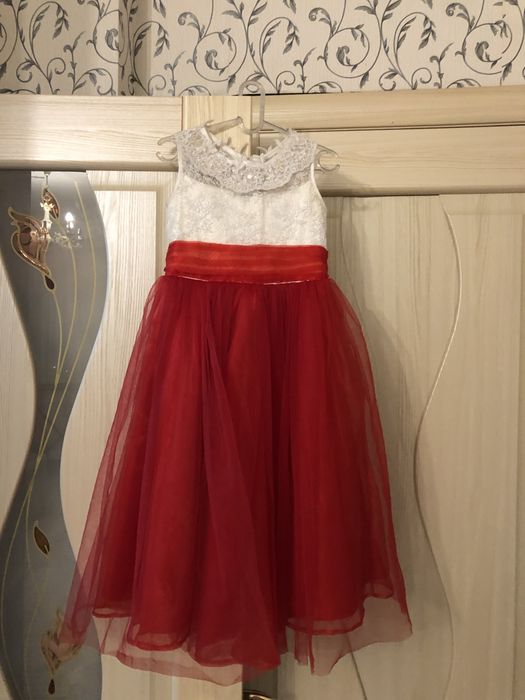 Платья на девочку от 5 до 10 лет.