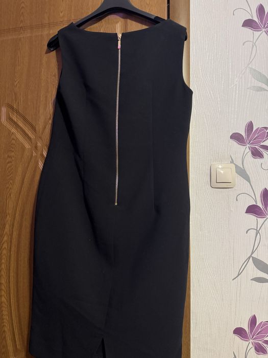 Дамска Рокля в перфектно състояние