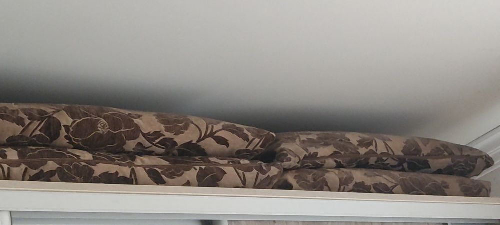 Отдам подушки от дивана