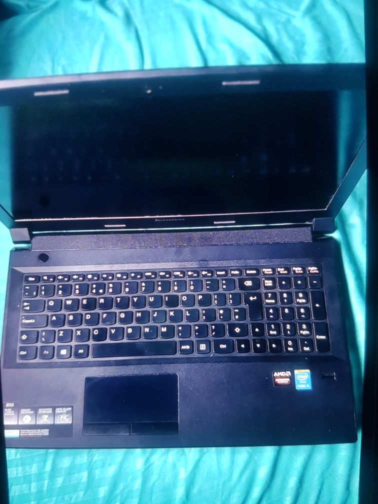Laptop Lenovo 15'’ 8Gb Ram, 1TB