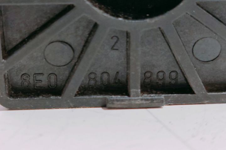 Surub roata de rezerva  8E0804899 Audi A4 B7