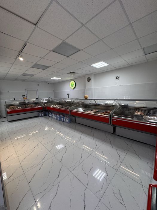 Продаю холодильные витрины