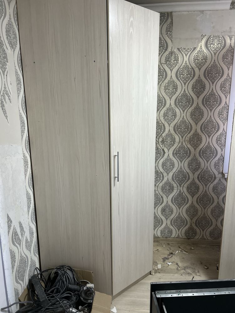 Продам шкаф. В хорошем состоянии.