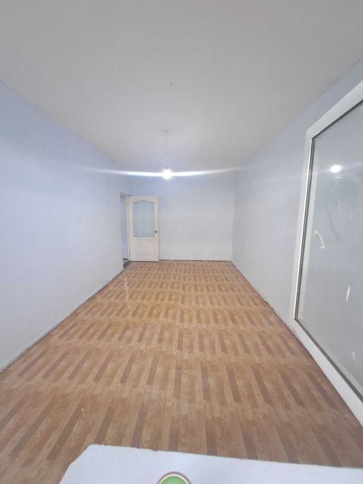 Карши 1 ни йули Горсетни Олди 2 хонали янги дом 70 кв катта балконли