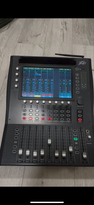 Микшерный пульт Peavey aureus 28