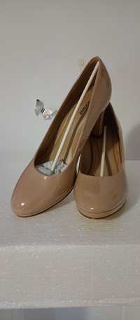 Pantofi Bej Graceland Marime 39