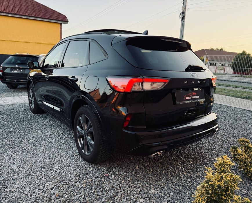 Ford Kuga 2,5 PLUG IN HYBRID