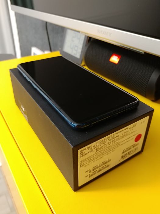 Lg V40 Thinq- 128 GB, display P-OLED, ca NOU!