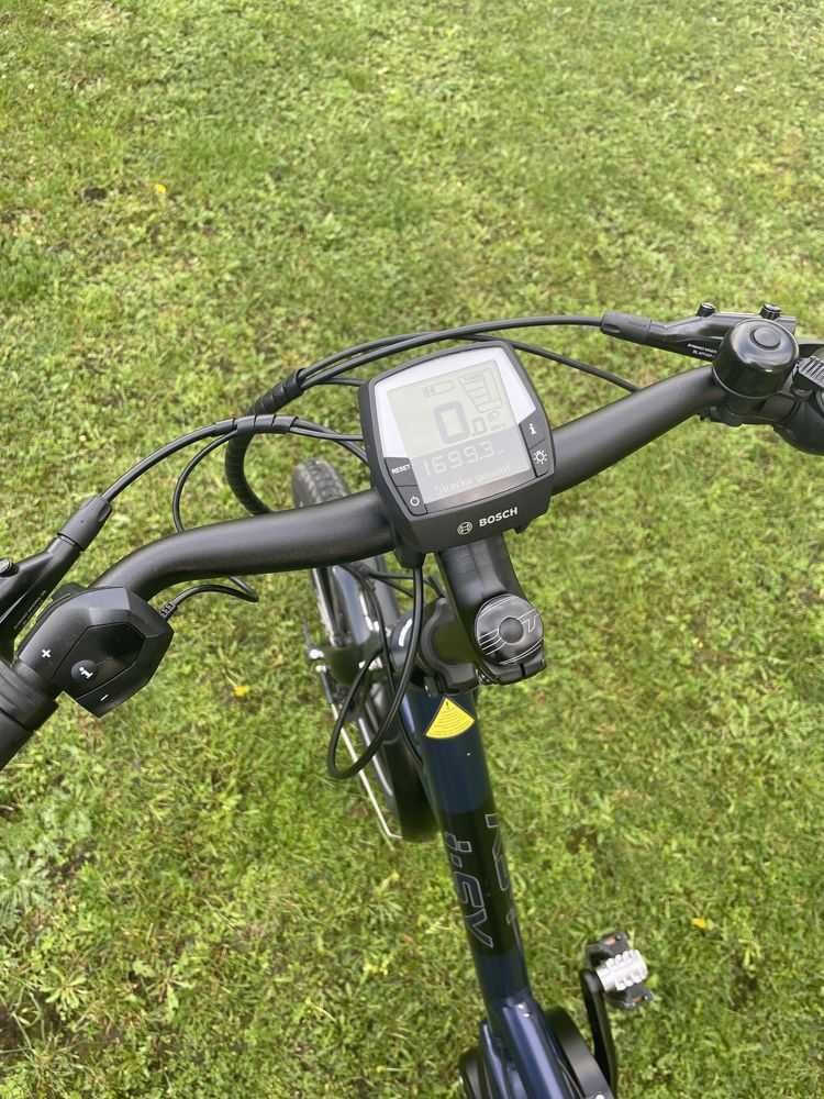 Vînd Bicicletă electrică transmis pe curea carbon schimb cu scuter