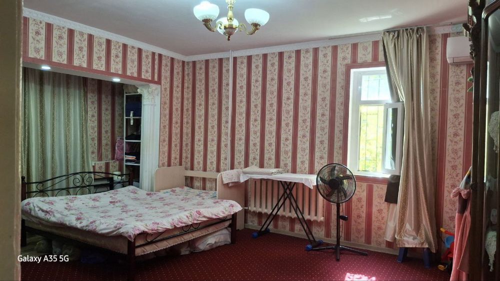 Юнусобод 6кв 1/1/4 Сотилади