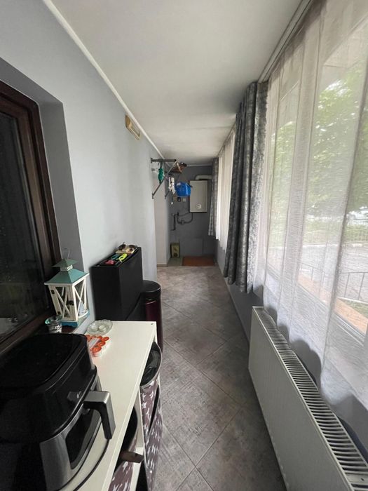 Ocazie!! Apartament 4 camere, 2 bai, boxa sub balcon!!