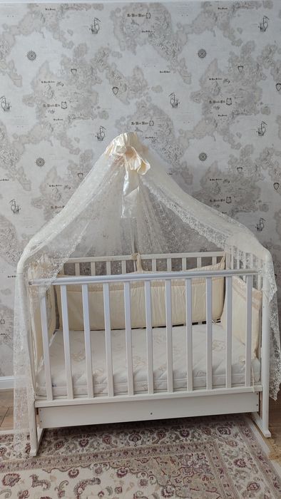 Продам детскую кроватку