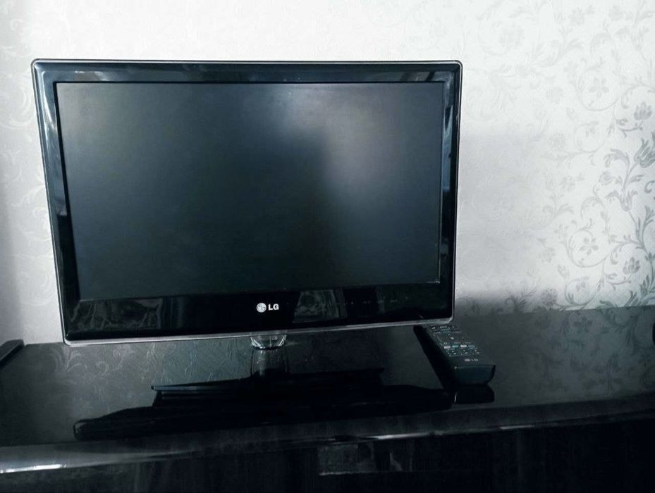 Телевизор LG 46 диагональ