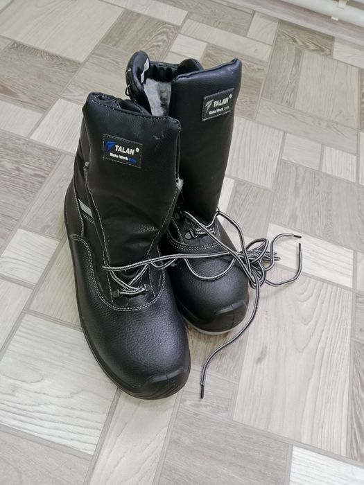 Продаю ботинки рабочие