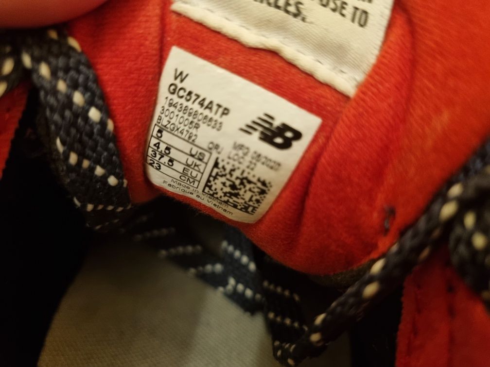 НАМАЛЕНИ! Дамски маратонки New Balance 574 / Размер 37,5