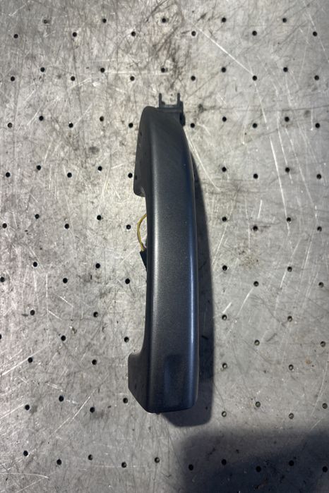 Maner deschidere din exterior usa fata dreapta 7P6 837 206F Volkswage