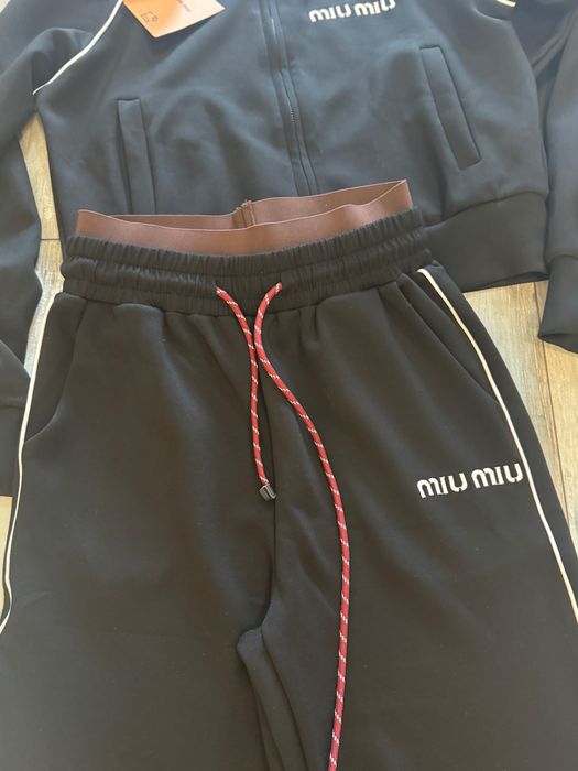 Дамски комплект нов