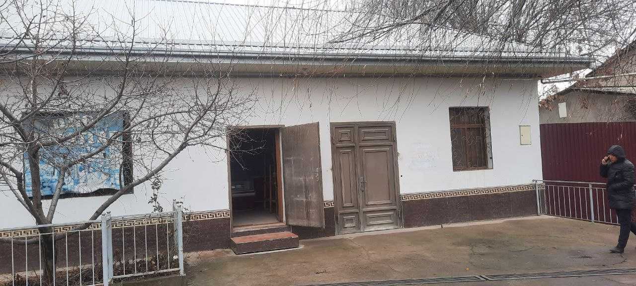 Qibray tumanida savdo dokoni bolib tolash sharti bilan sotiladi