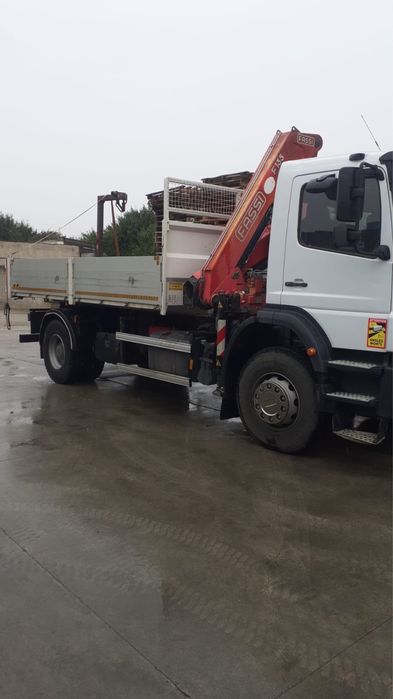 Închirieri și transport – camioane și camionete cu macara
