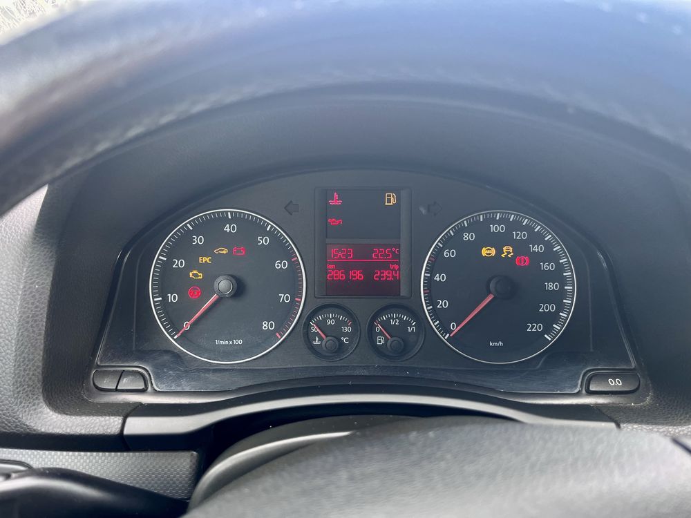 VW GOLF 5 1.4 газ/бензин 75кс, 09.2005