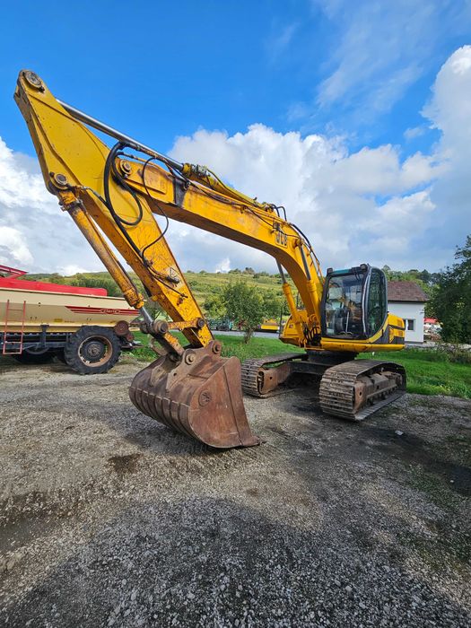De vanzare Excavator JCB JS220