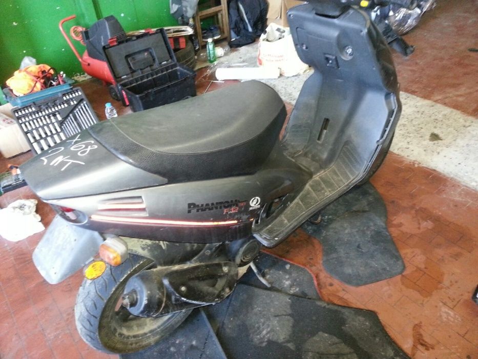 Malaguti-F12-50-На части