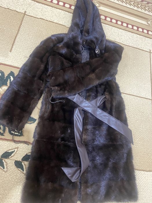 Продам норковую шубу