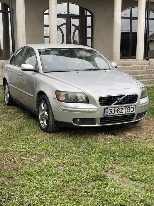 Vand sau Schimb Volvo s40