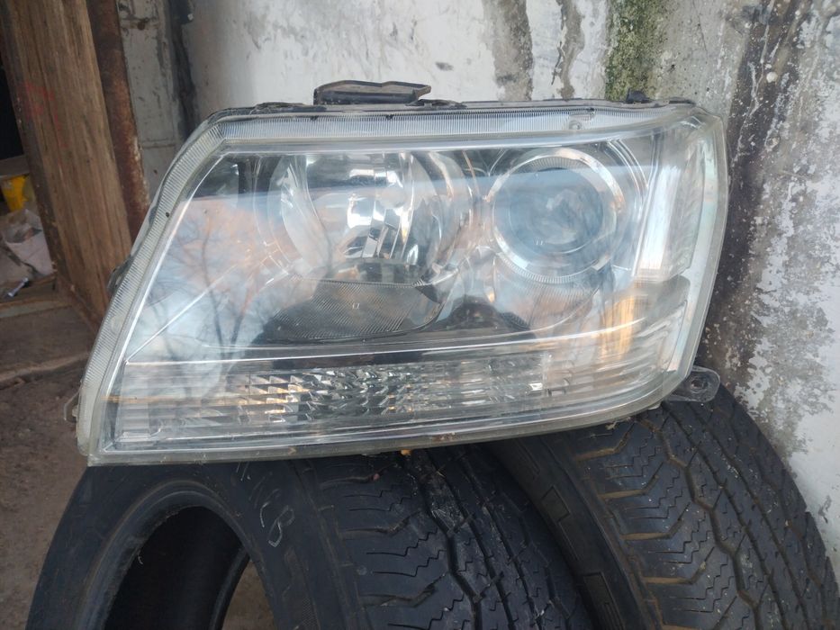 Фара левая Suzuki Grand Vitara 2008г