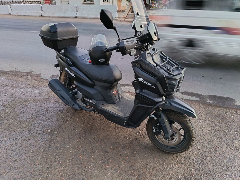 Бензиновая скутер Drongo