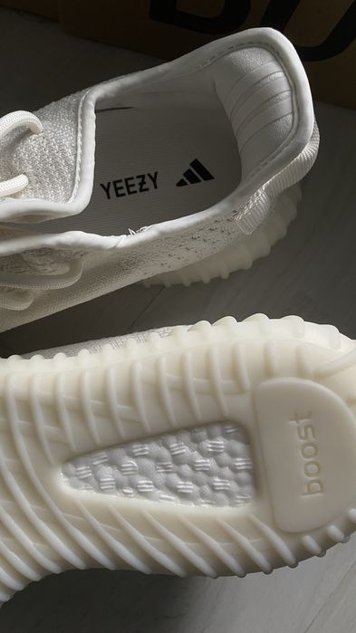Yeezy 350 v2 Bone ORIGINALI