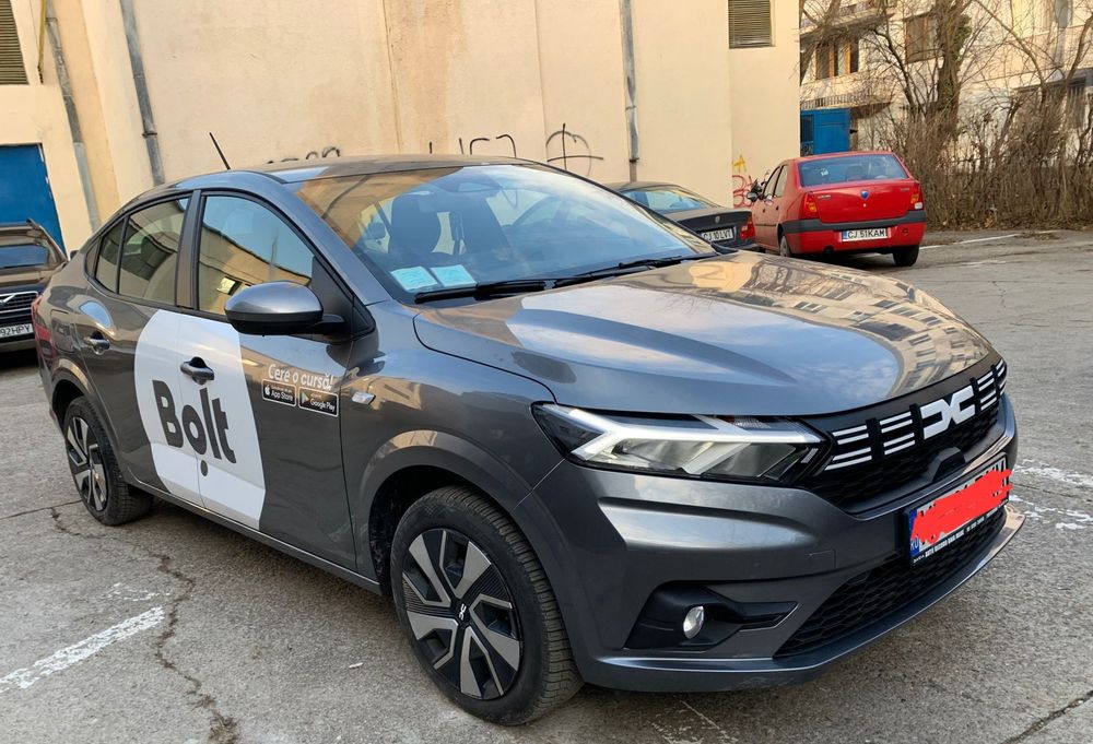 Flota autorizata Bolt/Uber Închiriez Logan 2024 Colant GPL + Benzina