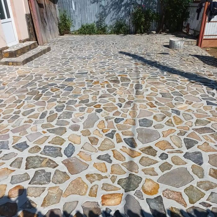 Piatra naturala de munte pentru pavaj.