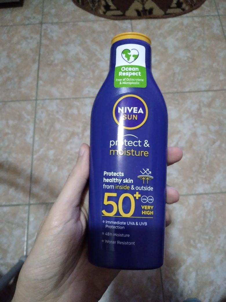 Nivea Sun 50+ protect skin